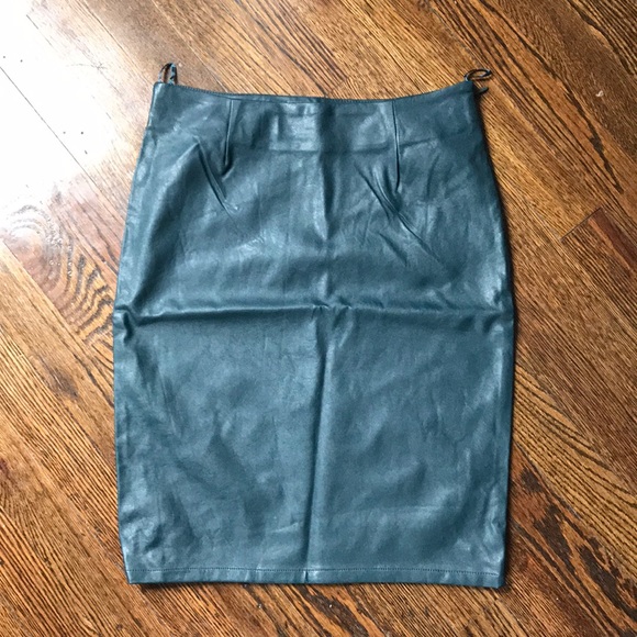 Teal faux leather pencil skirt - Picture 1 of 3